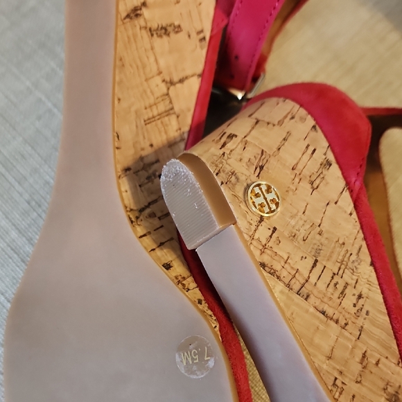 Tory Burch Savannah Wedge Red Suede Sandal Size 7.5 - Picture 6 of 7